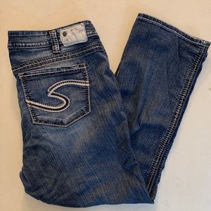 Silver Twisted Thick Stitch Capri Jeans Women’s Plus Size 18. 
WP-105